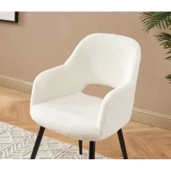 Chaise PHILOMENE Bouclettes écru Pieds En Métal Noir -Canapé Rêve Promos Magasin chaise philomene bouclettes ecru pieds en metal noir 1