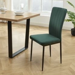 Ensemble Repas FELIX Effet Chêne Et Velours Vert 4 Chaises -Canapé Rêve Promos Magasin ensemble repas felix effet chene et velours vert 4 chaises 2