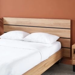 Lit FELIX Effet Chêne Et Métal Noir 160x200 Sommier Inclus -Canapé Rêve Promos Magasin felix11 lit 200 cm pieds en metal melamine 3