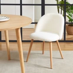 Lot De 2 Chaises MACARON Tissu Bouclettes écru Pieds Hêtre Massif -Canapé Rêve Promos Magasin lot de 2 chaises macaron tissu bouclettes ecru pieds hetre massif 1